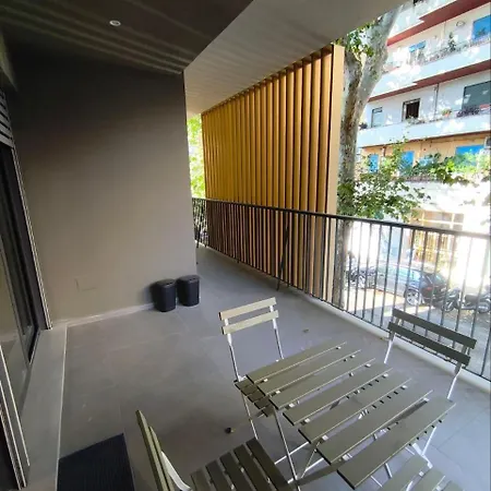 アパート Romanello E