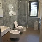 Romanello E *
