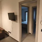 Romanello E *