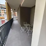 Romanello E شقة
