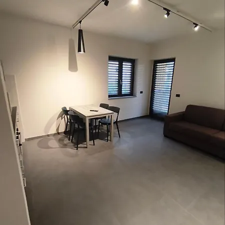 شقة Romanello E