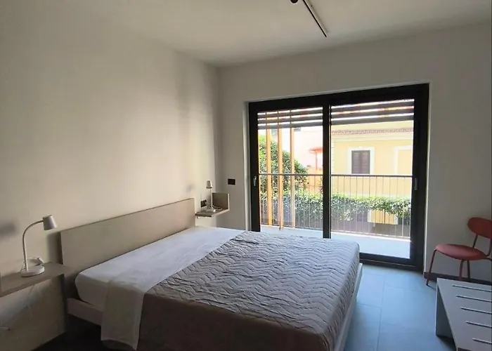 Romanello E Apartamento