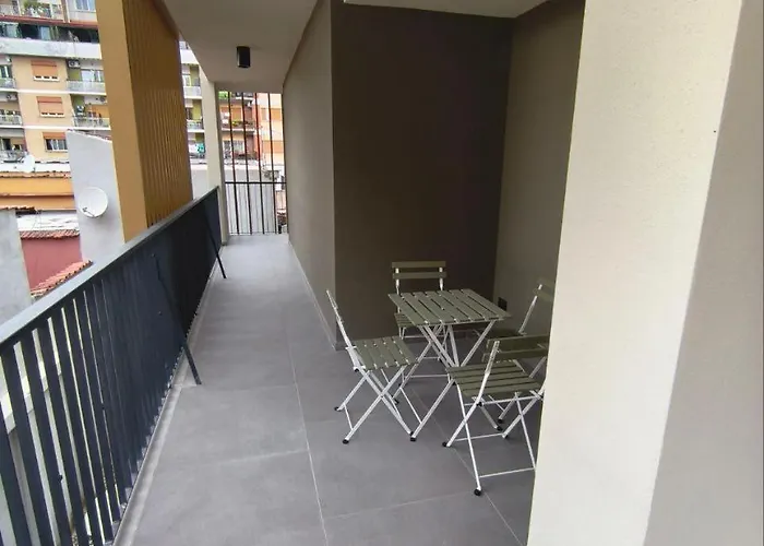 Romanello E Apartamento
